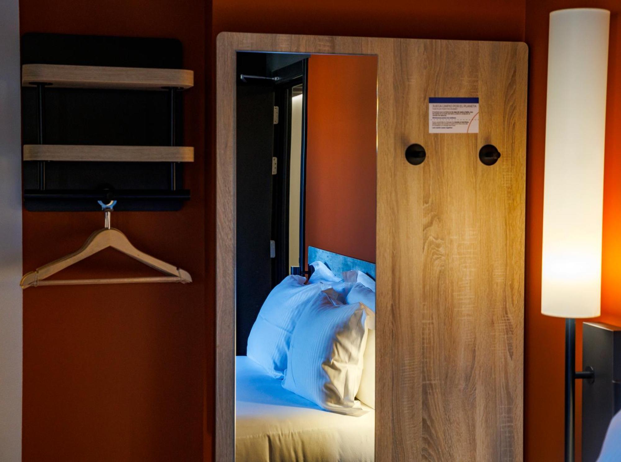 Ibis Budget Logrono Centro Exterior photo