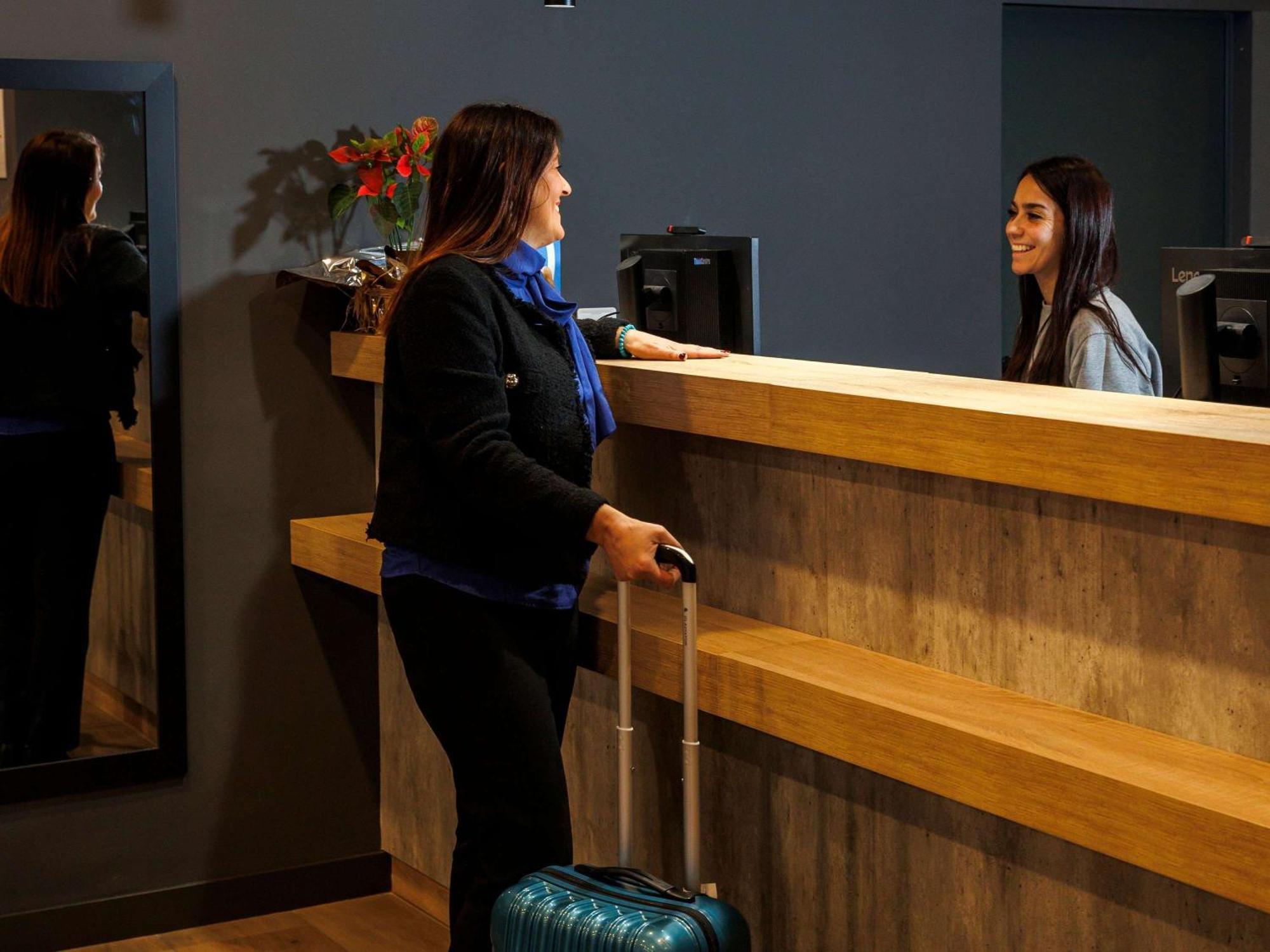 Ibis Budget Logrono Centro Exterior photo