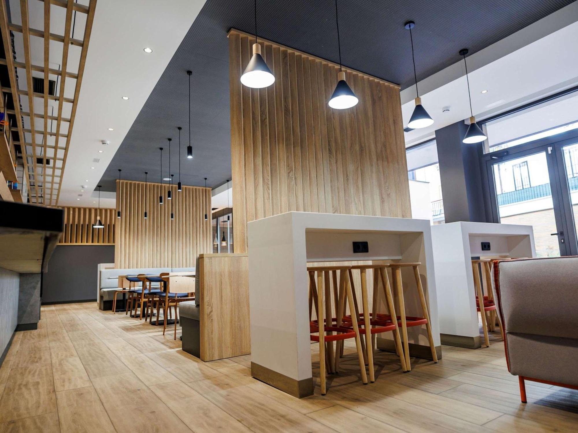 Ibis Budget Logrono Centro Exterior photo